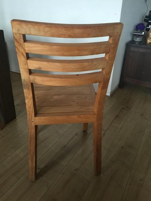 6 houten eetkamerstoelen wit spuiten of verven (Leiderdorp) Werkspot