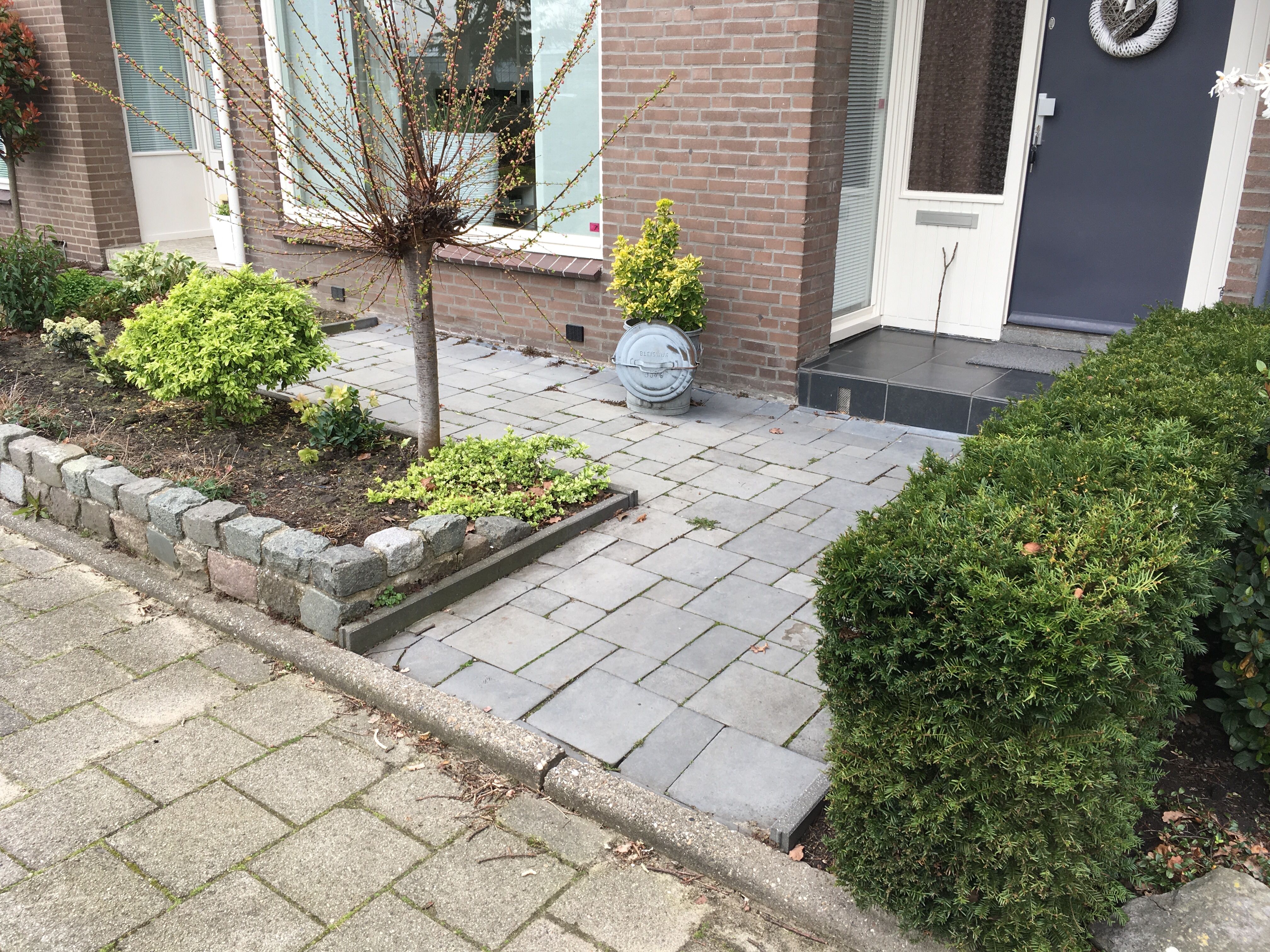 Bestrating 11 m2; Tuin of Patio; Tegels Werkspot