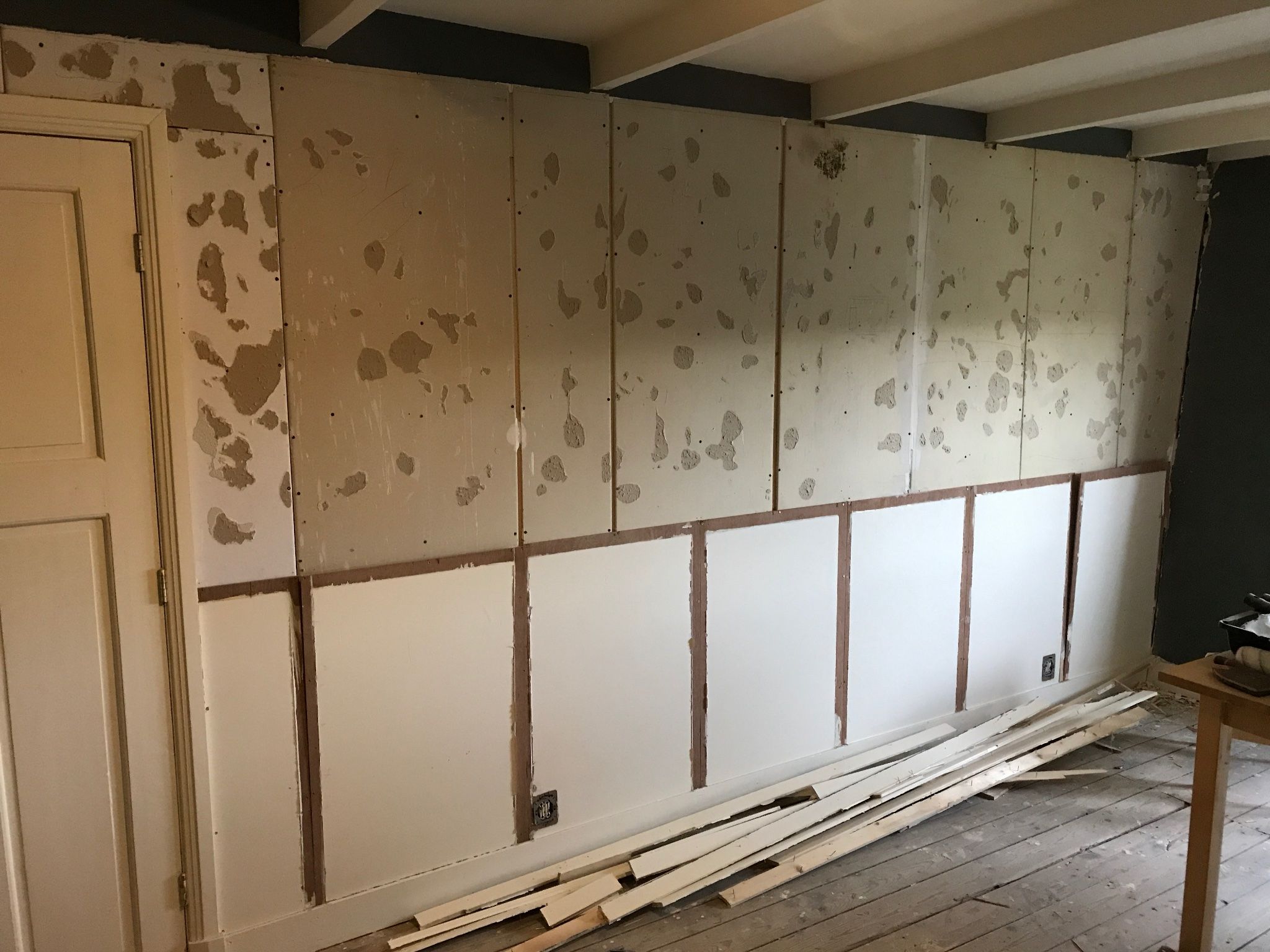 Stucen wand slaapkamer 12m2 Werkspot