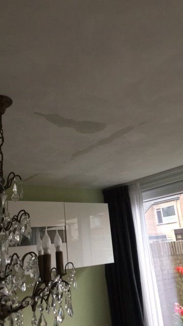 Plafond Na Waterschade Opnieuw Schuurplafond - Werkspot