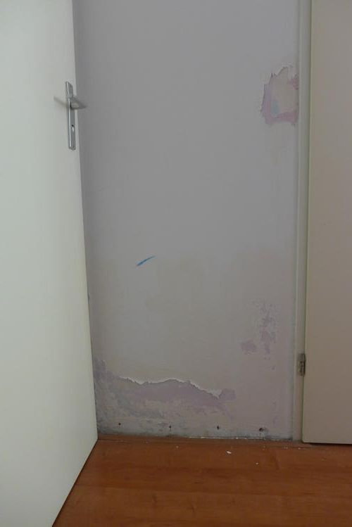 Lekkage door muur bij badkamer Werkspot