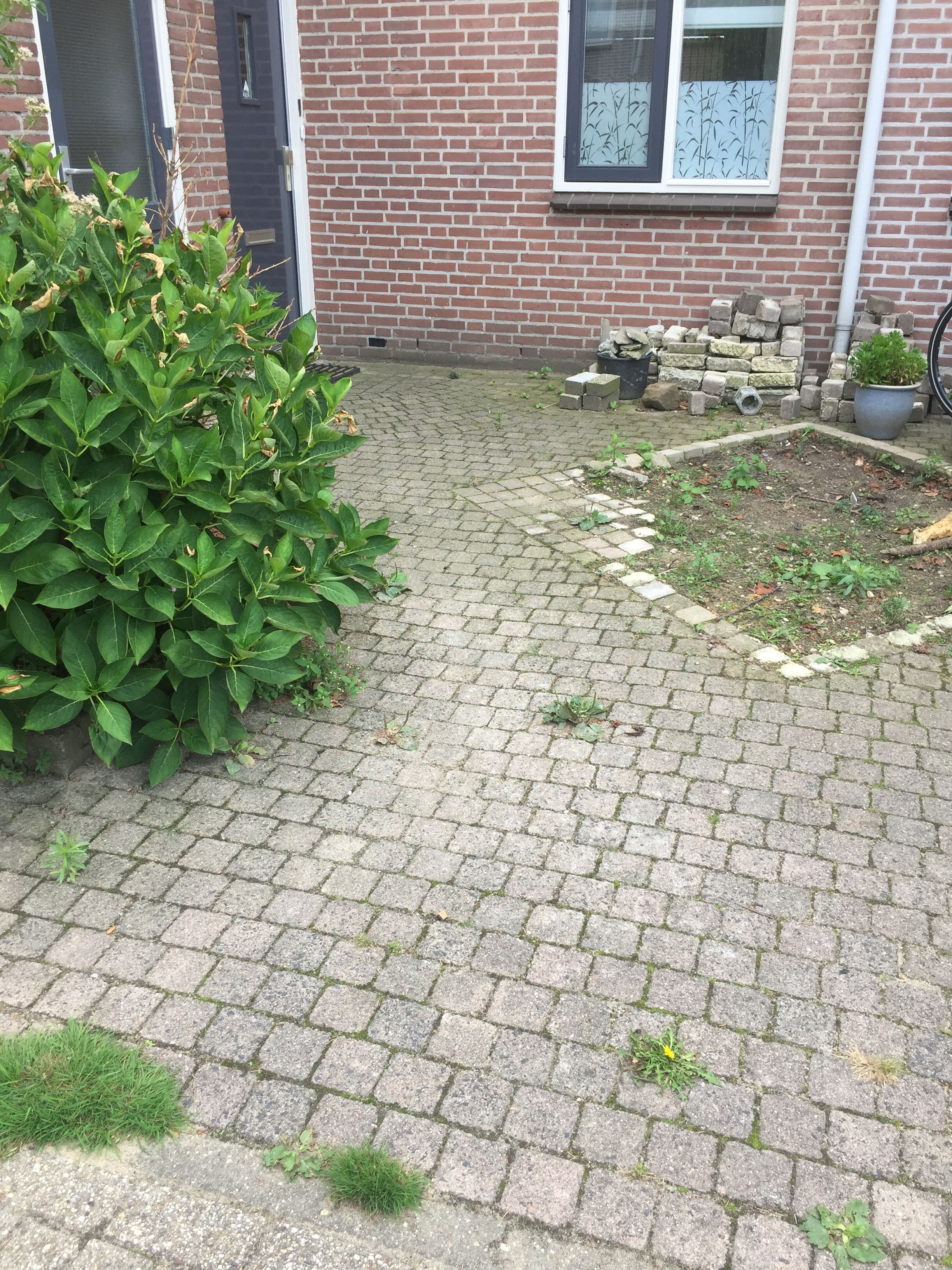 Bestrating 25 m2; Tuin of Patio; Tegels Werkspot