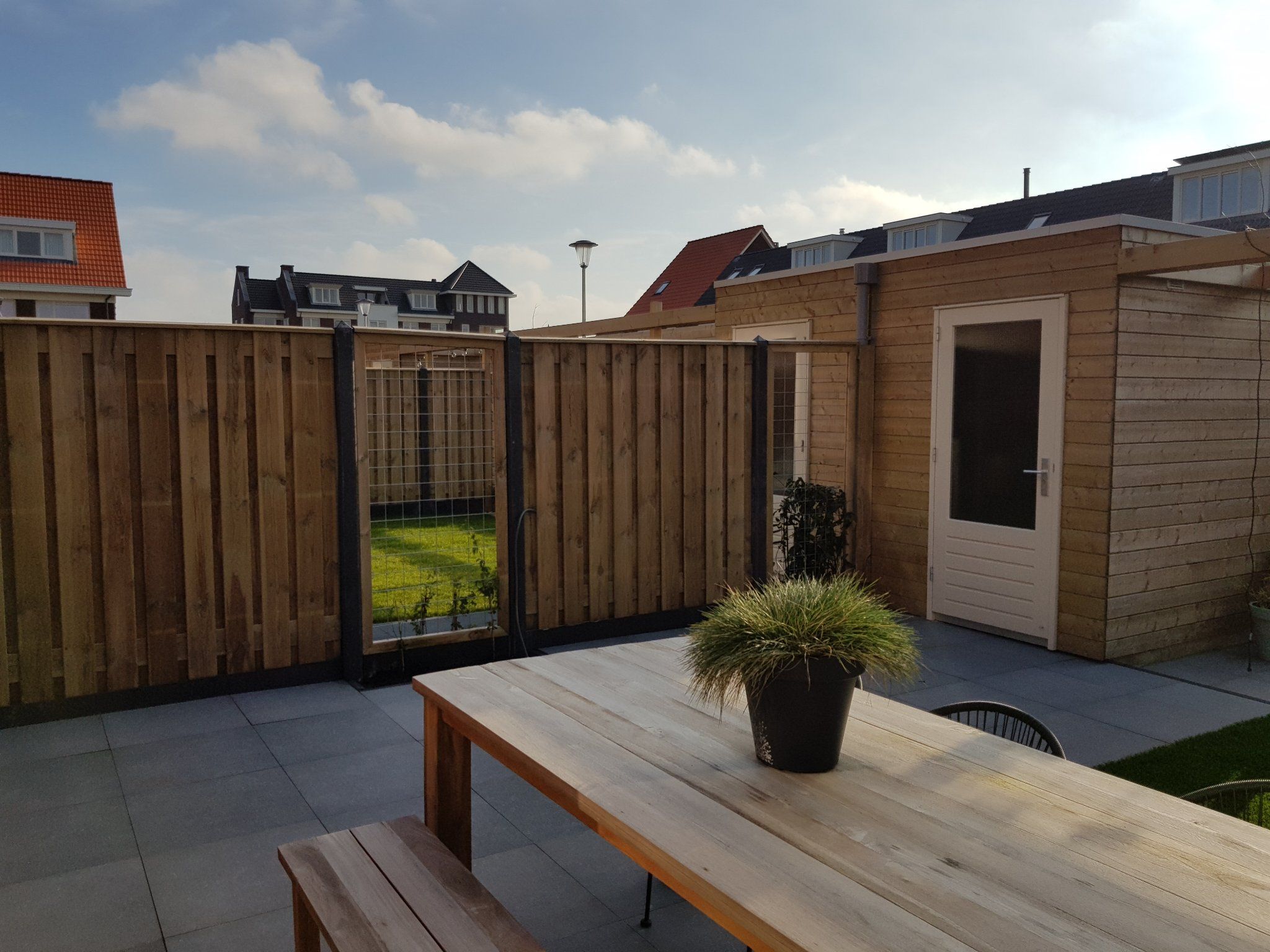 Spotjes plaatsen tuin Werkspot