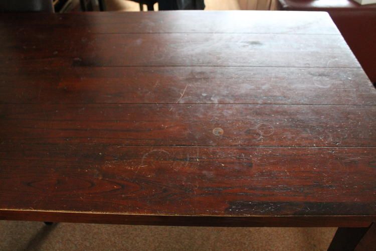 SCHUREN/LAKKEN EETTAFEL EN SALONTAFEL KOLONIAAL Werkspot