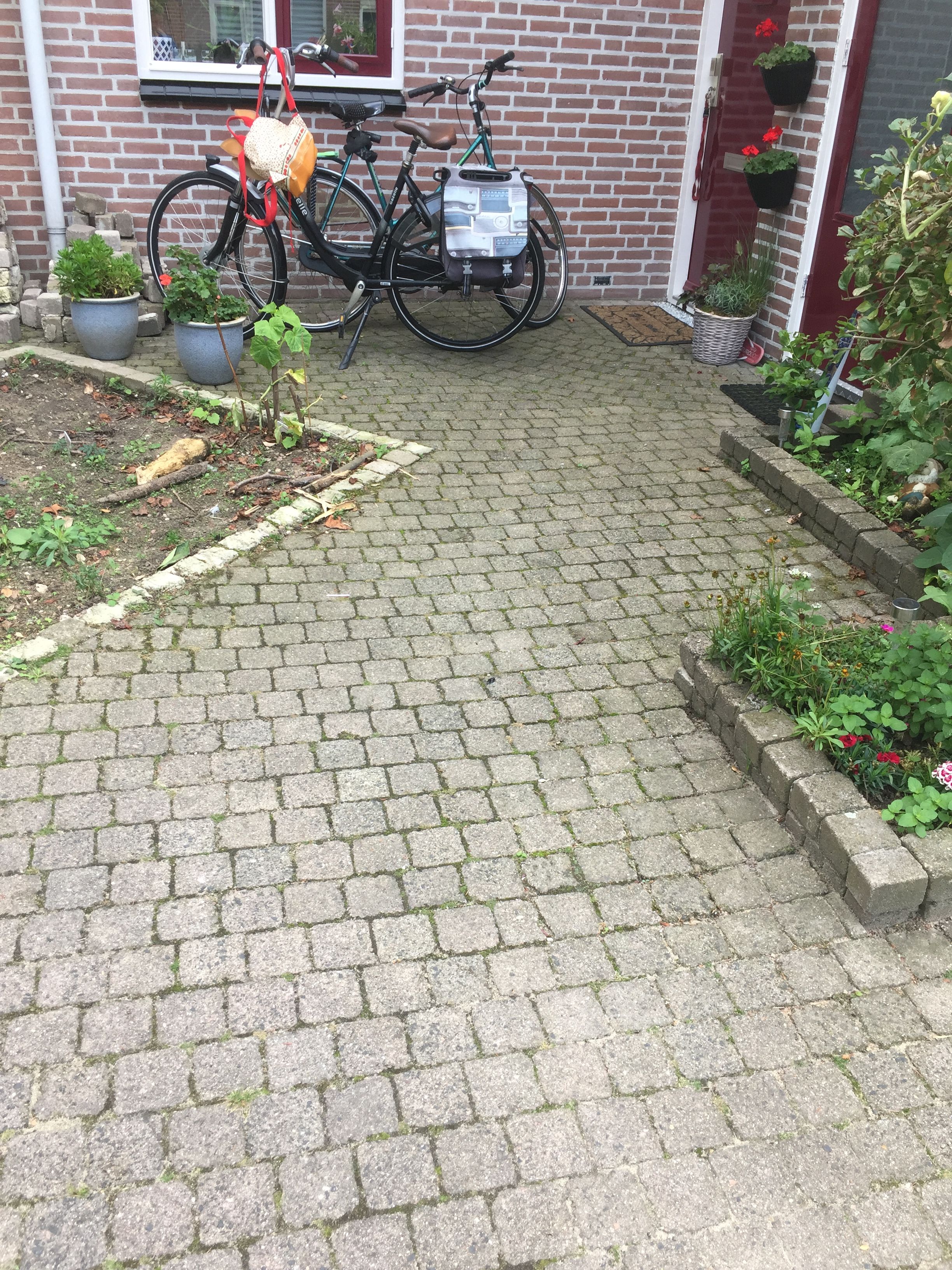 Bestrating 25 m2; Tuin of Patio; Tegels Werkspot