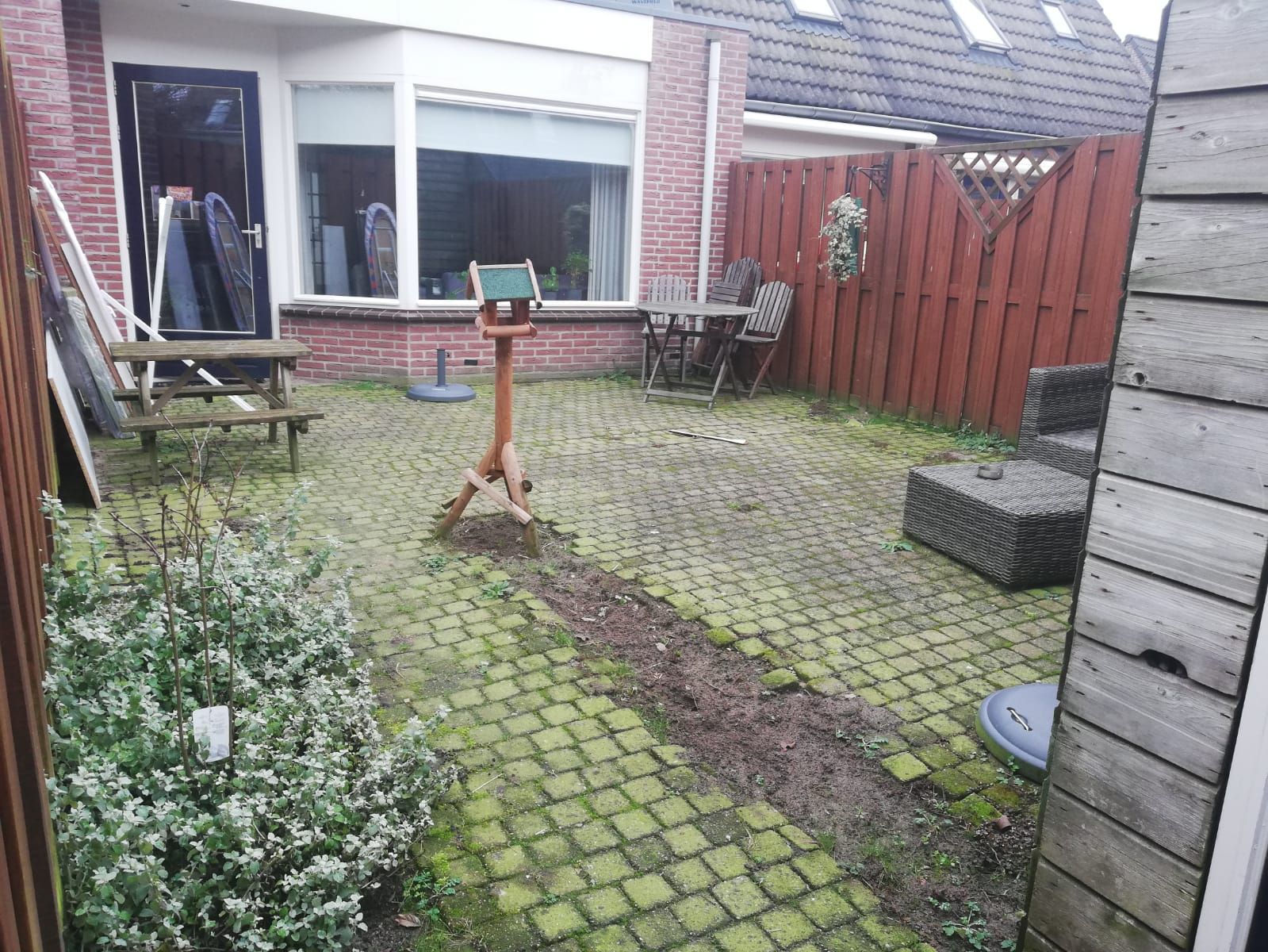 Bestrating 35 m2; Tuin of Patio; Grind, Hout, Tegels Werkspot