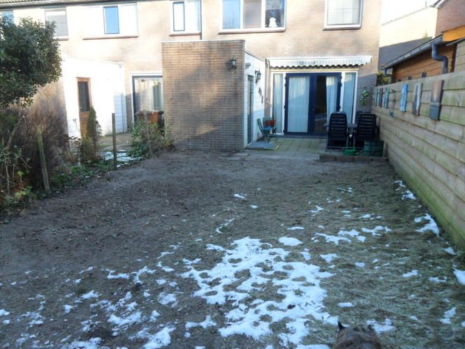 Tuin uitgraven en aanvullen met geel zand Werkspot