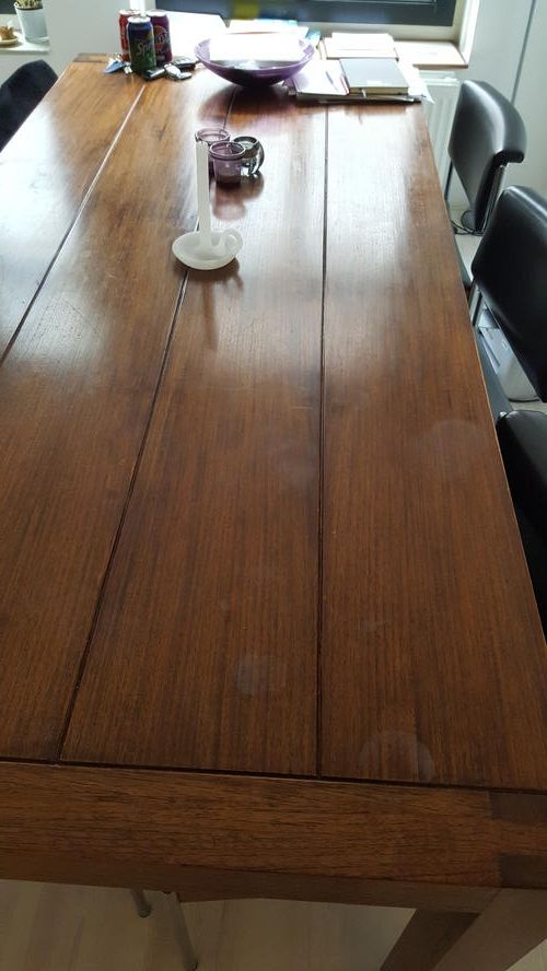 Schuren van houten tafel Werkspot