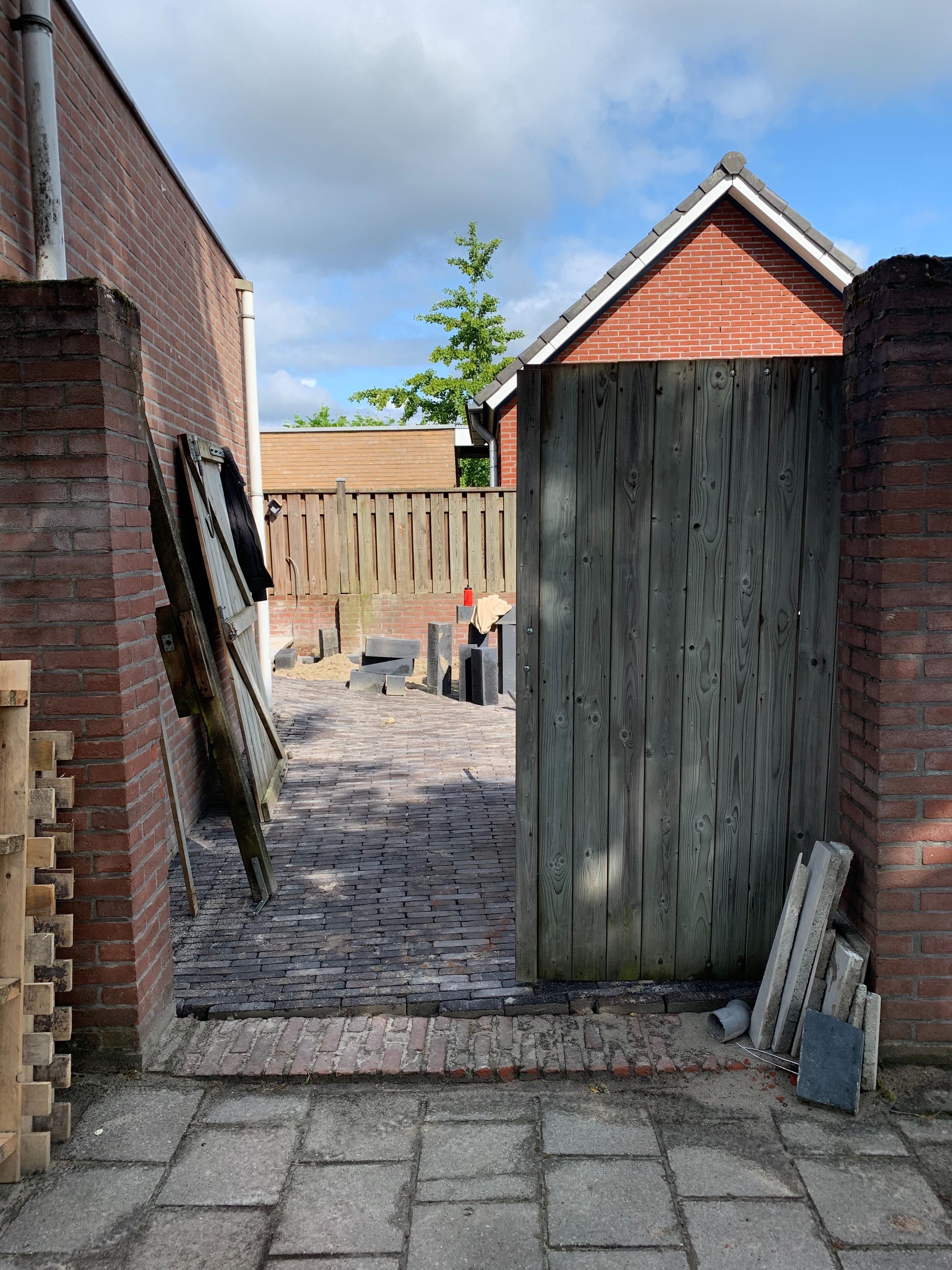 Houten poort plaatsen Werkspot