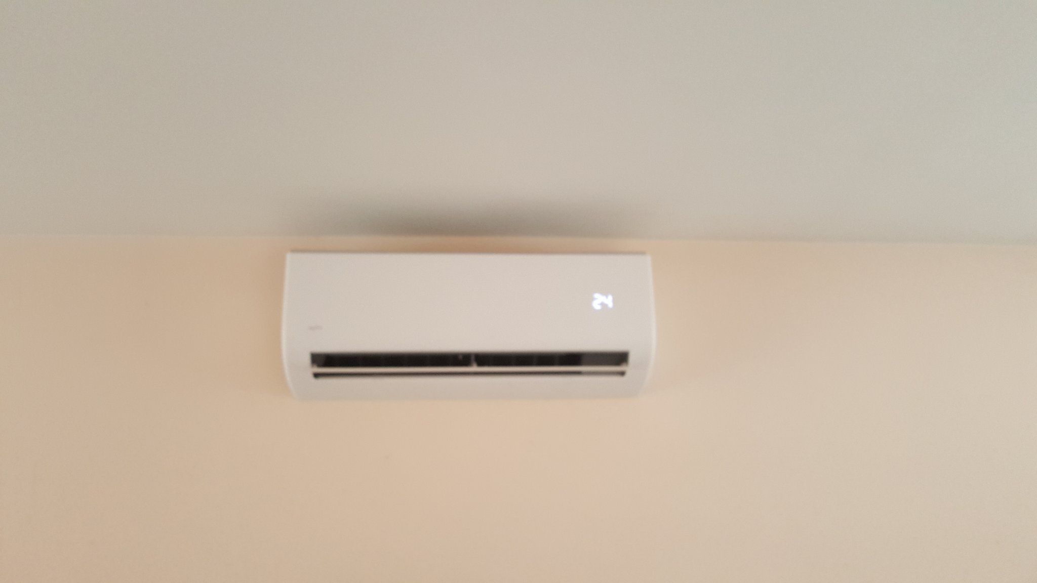 Airco op de zolder en in de woonkamer. Werkspot