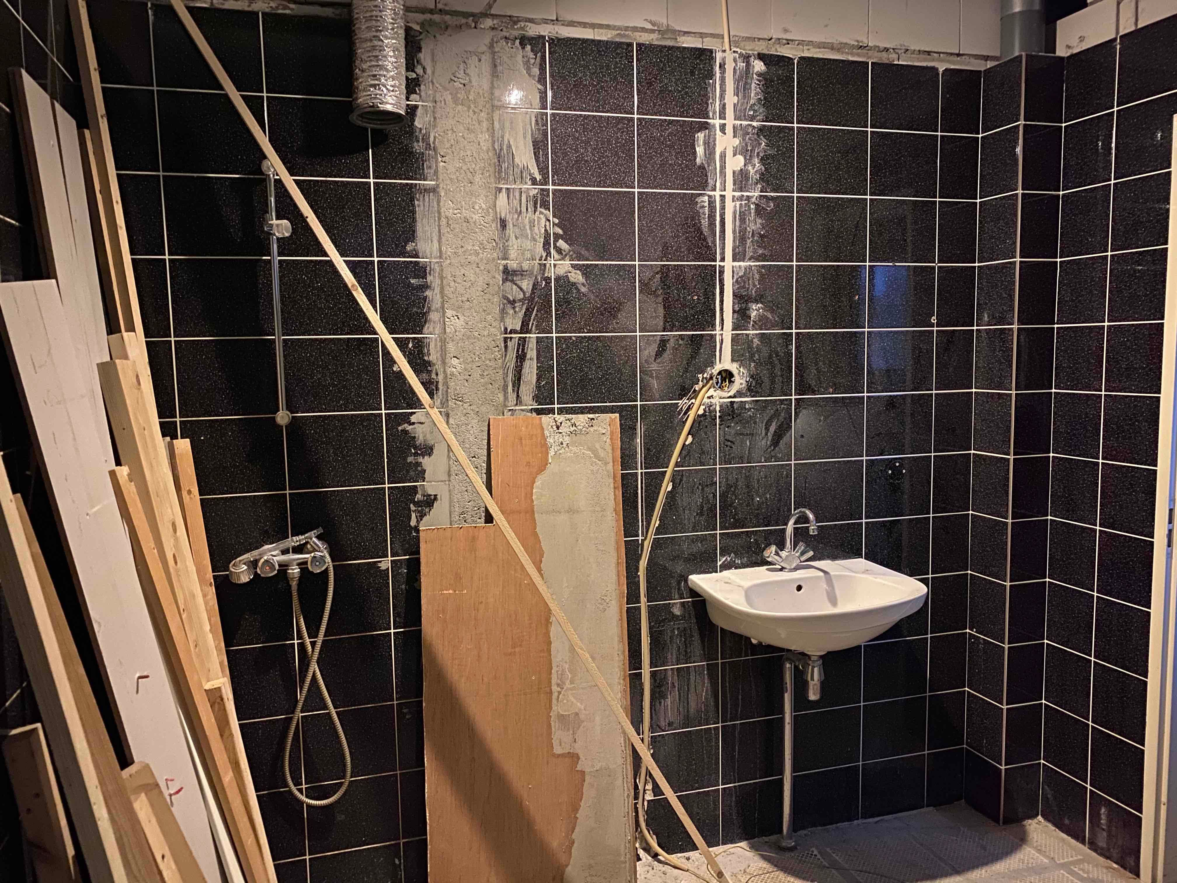 Tegels zetten 66 m2; Muur, Vloer; Badkamer, Toilet Werkspot