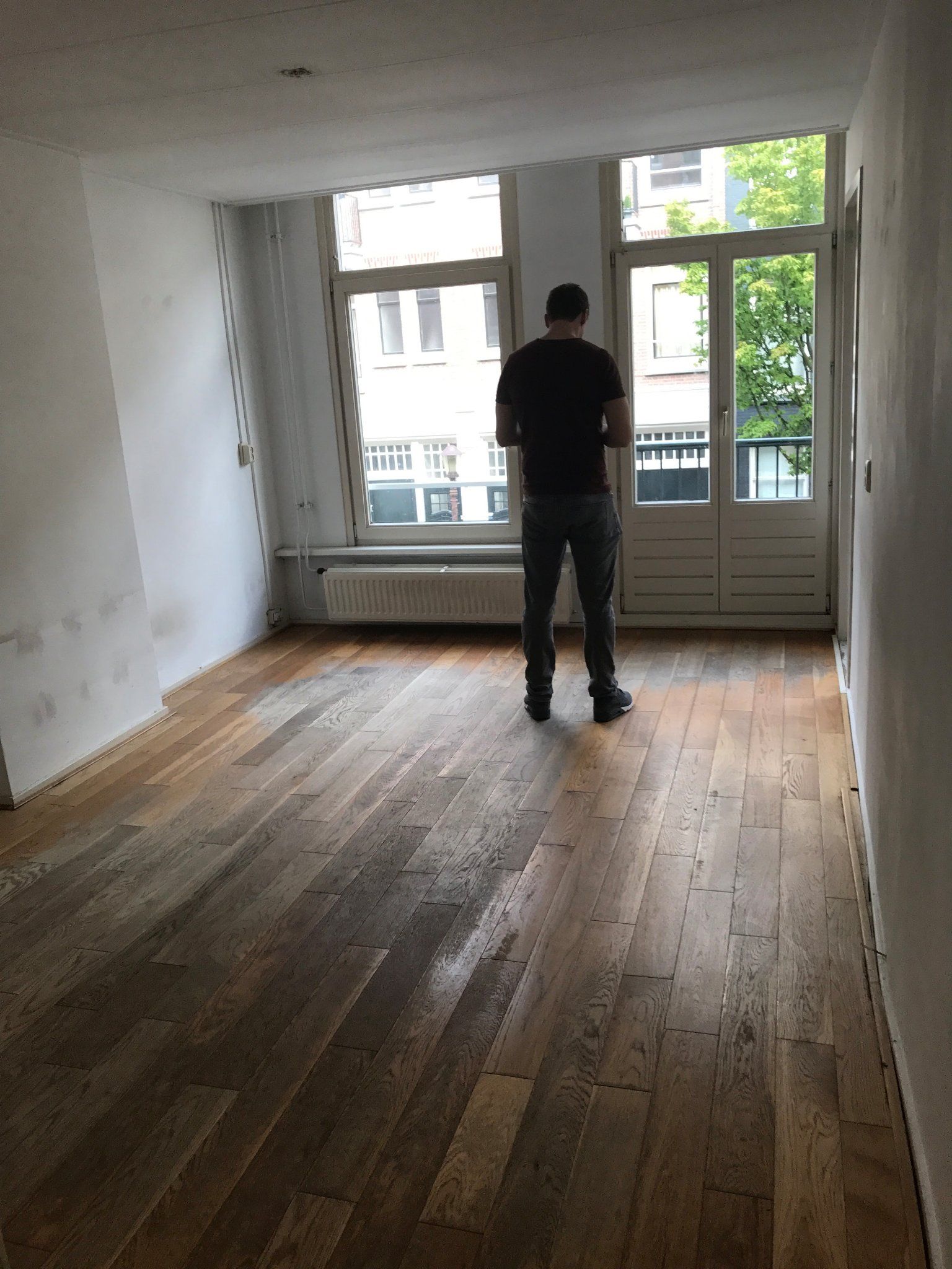 Woning woonklaar maken (schuren, schilderen, vloer) Werkspot