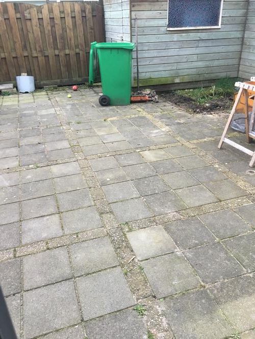 Tuin betegelen Werkspot