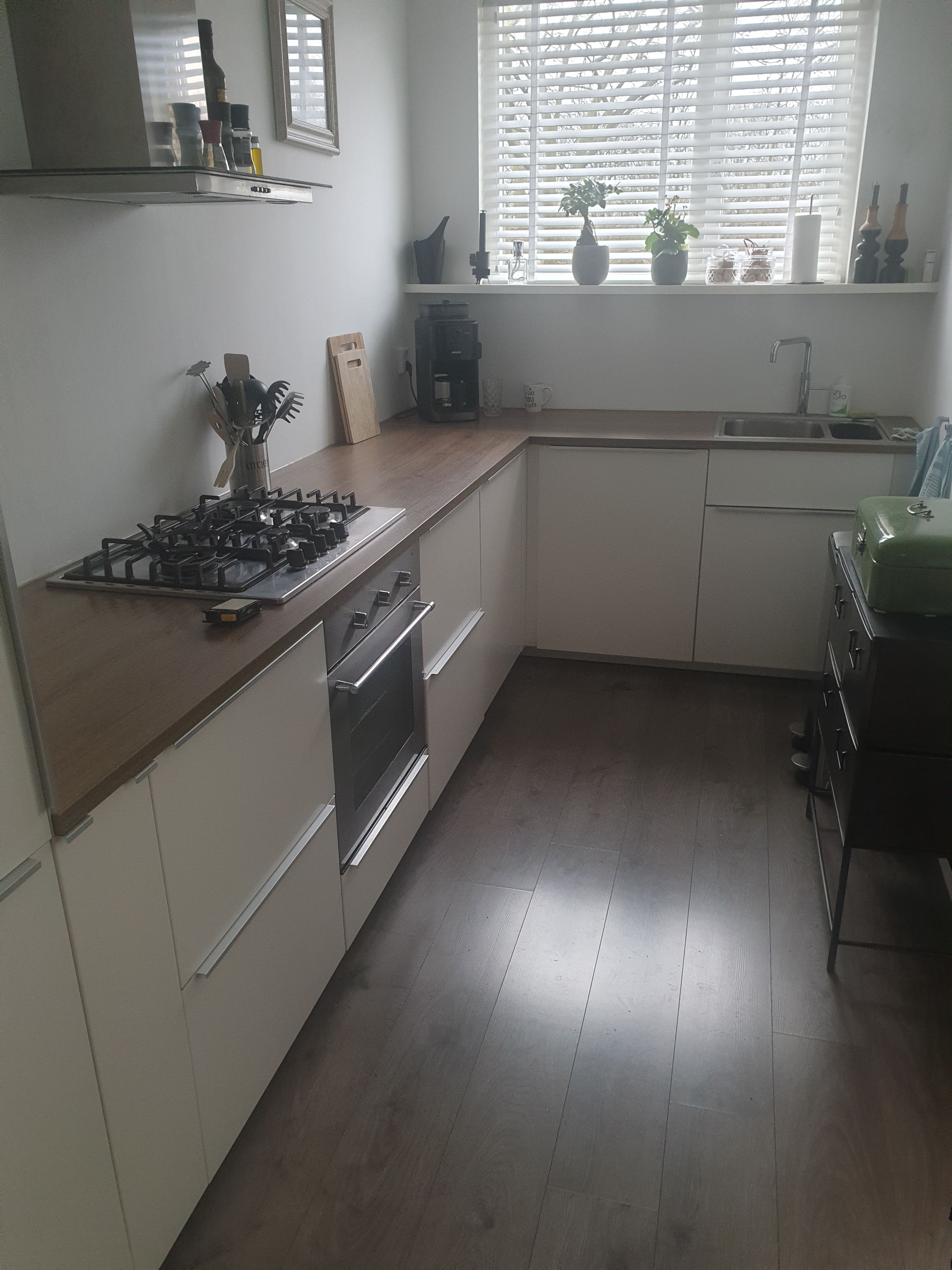 Tegels zetten 2 m2; Muur; Keuken Werkspot