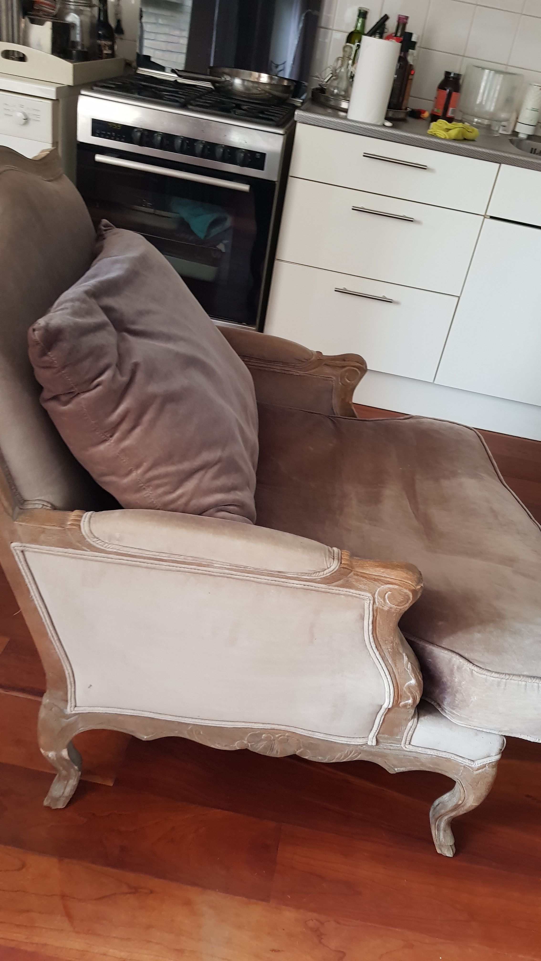 Stofferen 2 meubels; Fauteuil Werkspot