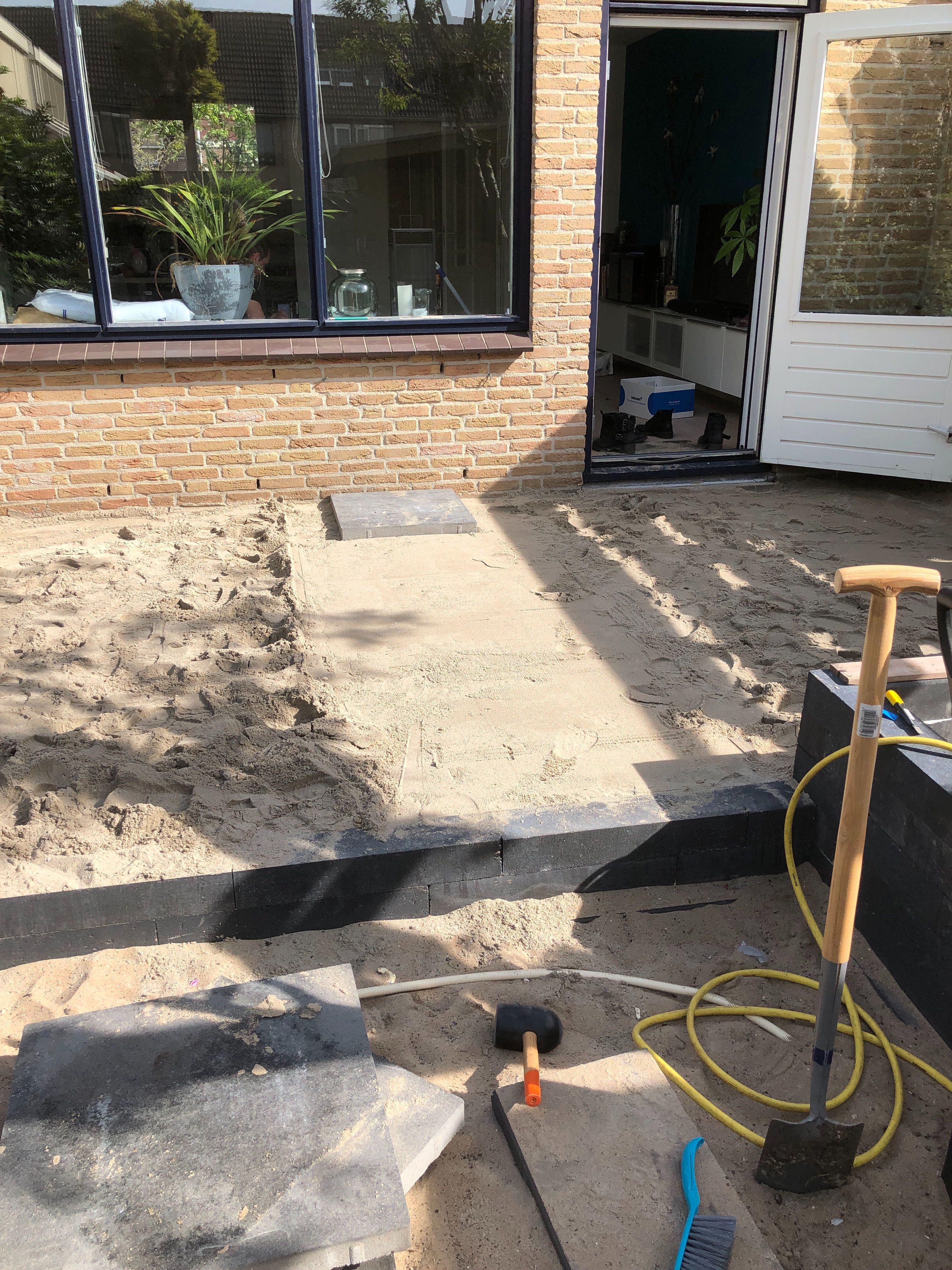 Bestrating 35 m2; Tuin of Patio; Tegels Werkspot