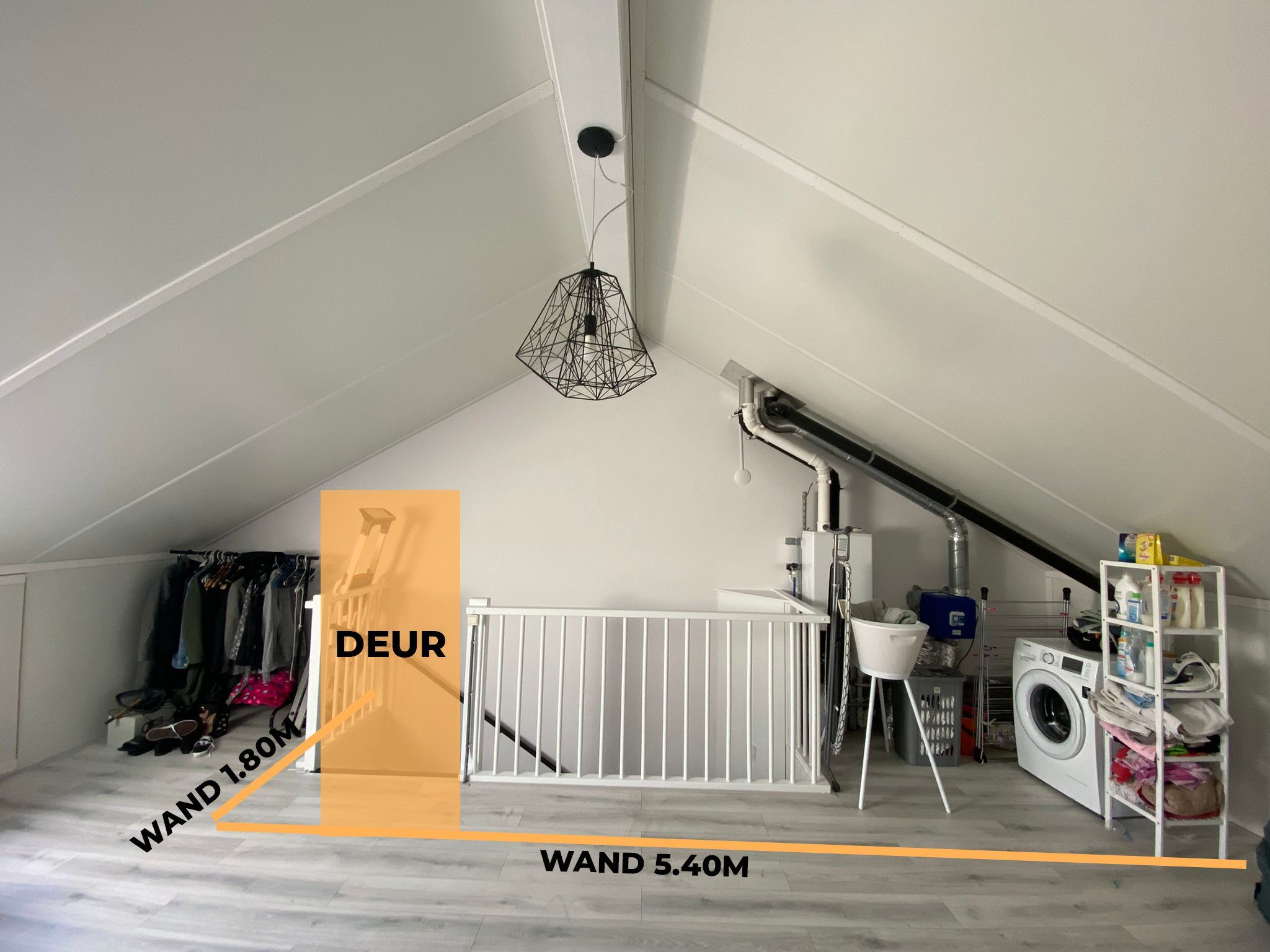 L Wand Met Deur Plaatsen Op De Zolder + Geluidsisolatie & Afwerken ...