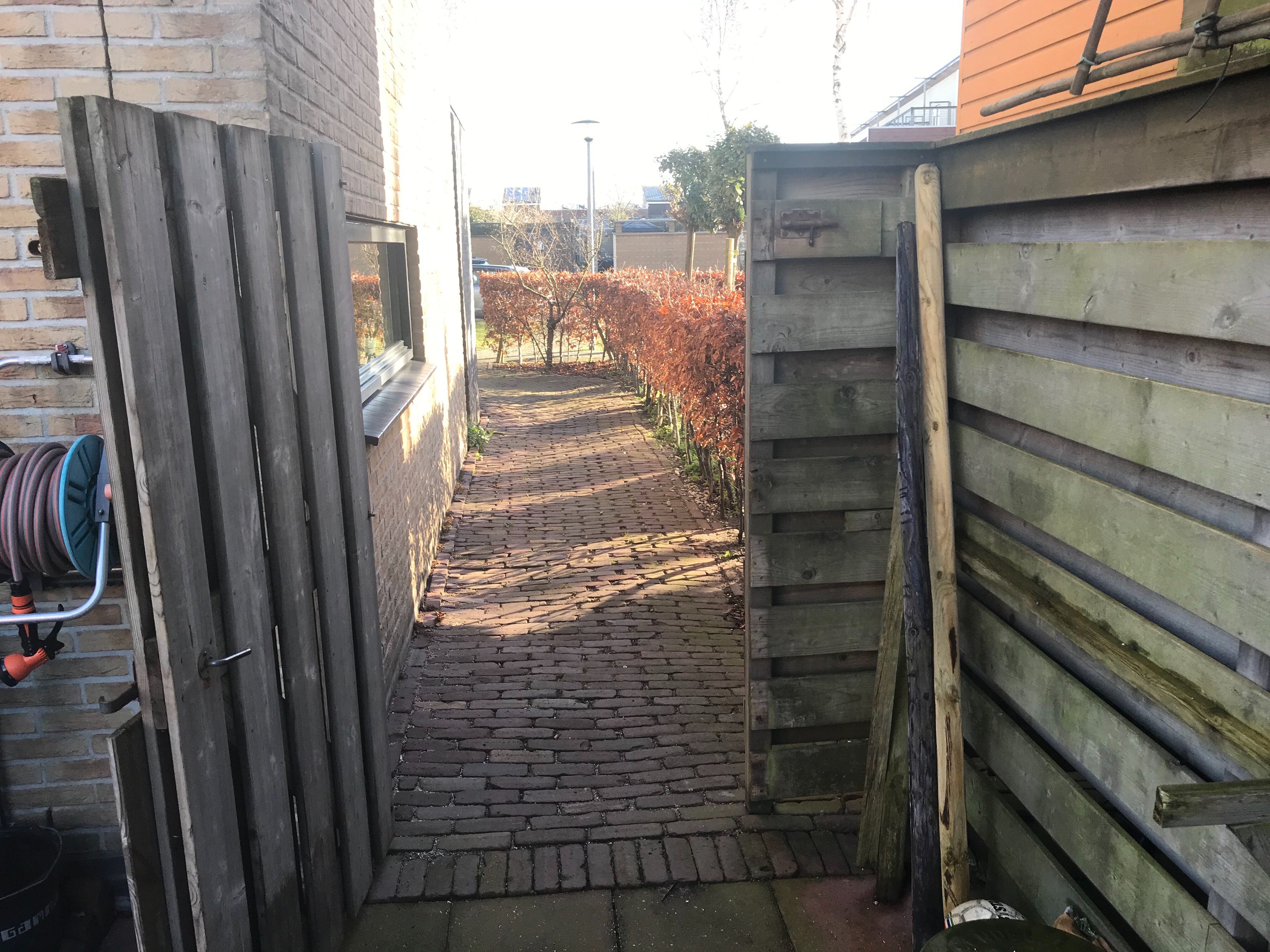 Bestrating 75 m2; Tuin of Patio; Klinkers, Tegels Werkspot