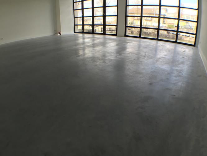 200m2 Betonvloer verven met beton verf GEEN EPOXY ETC Werkspot