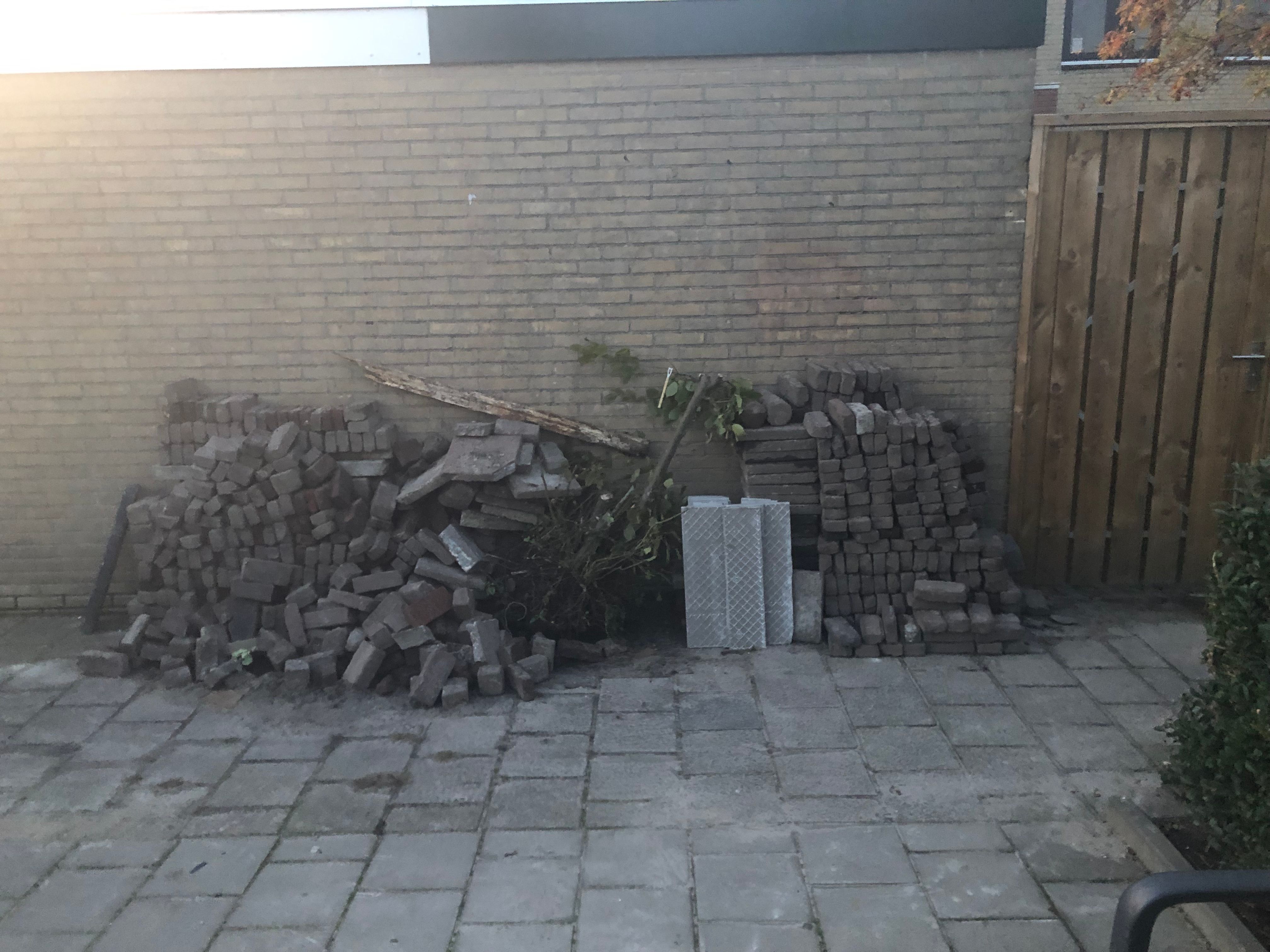 Bestrating afvoeren 10 m2 Werkspot