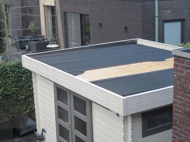 Tuinhuisje Voorzien Van EPDM Dakbedekking Werkspot