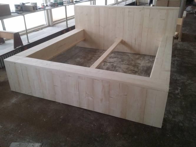 2 persoons houten mdf (blok) bed ombouw Werkspot